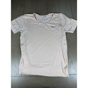 Nike Dri-Fit Shirt Womens Small Pink Round Neck Quick Dry Moisture‎ Wicking